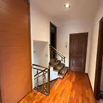 Appartement Ampio Su Due Piani Immerso Nel *