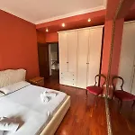 Ampio Su Due Piani Immerso Nel Rom