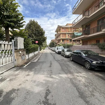 Ampio Su Due Piani Immerso Nel *